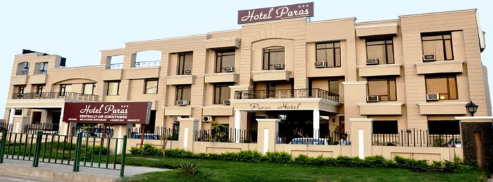 Hotel Paras - Zirakpur 01.jpg